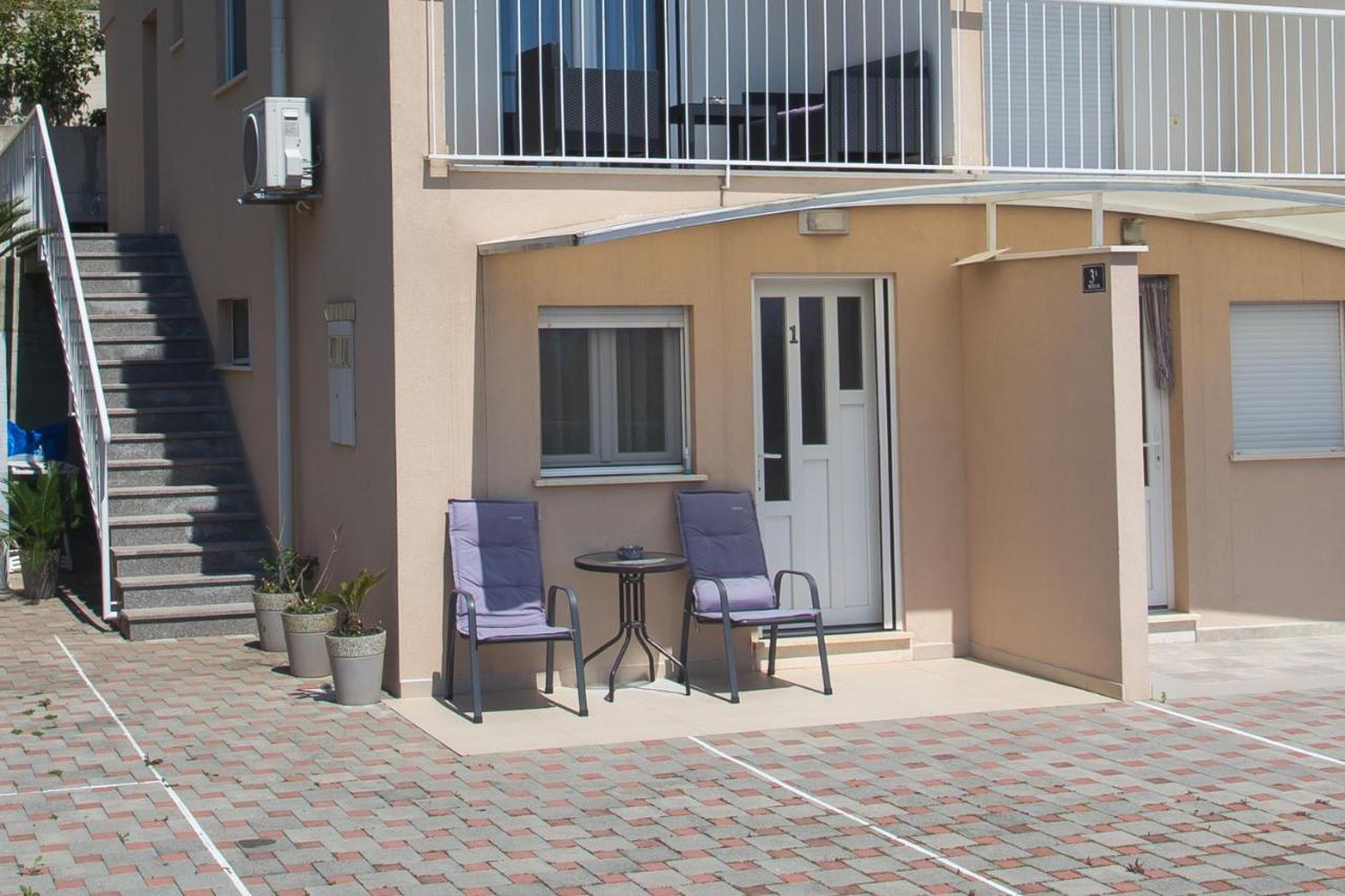 Apartments Bandic - 30 Meters To The Beach Trogir Eksteriør bilde